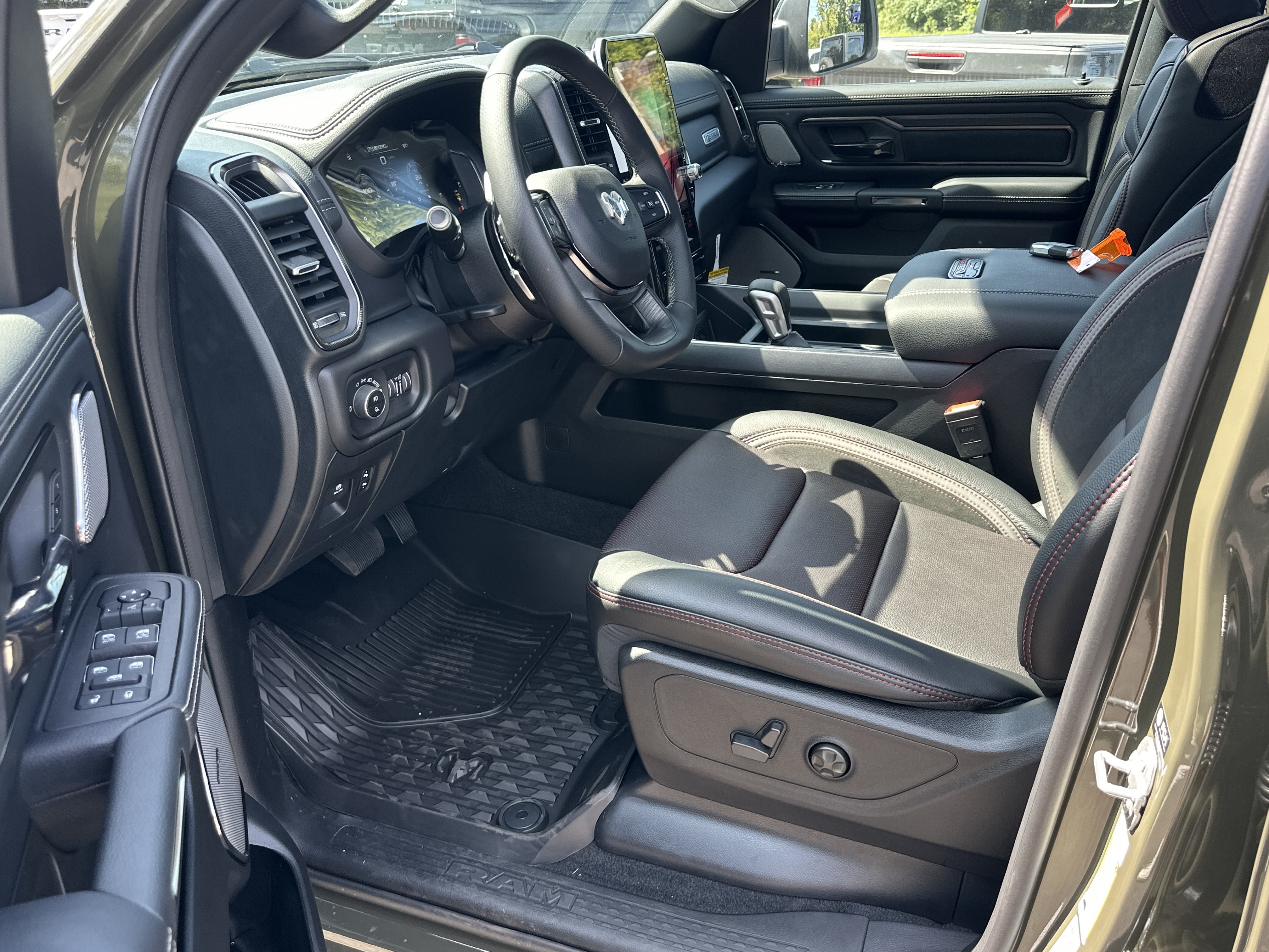 New 2027 RAM 1500 Rebel w/ Rebel Level 2 Equipment Group AWD/4WD image 28