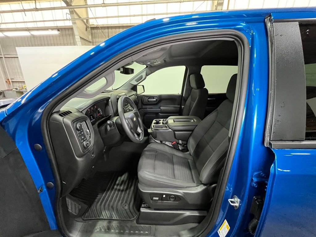 Certified 2023 Chevrolet Silverado 1500 Custom w/ LPO, Dark Essentials Package image 16