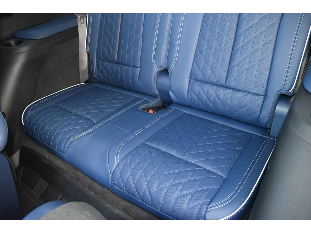 New 2026 Cadillac Vistiq Premium Luxury image 16