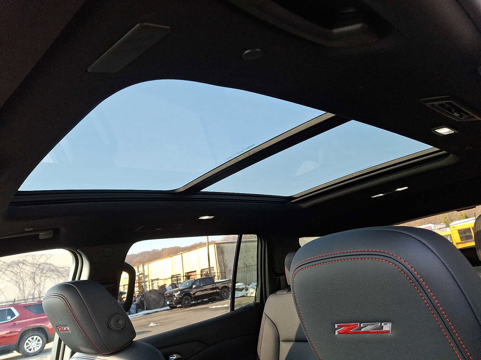 Certified 2025 Chevrolet Traverse Z71 w/ Enhanced Driving Package image 15