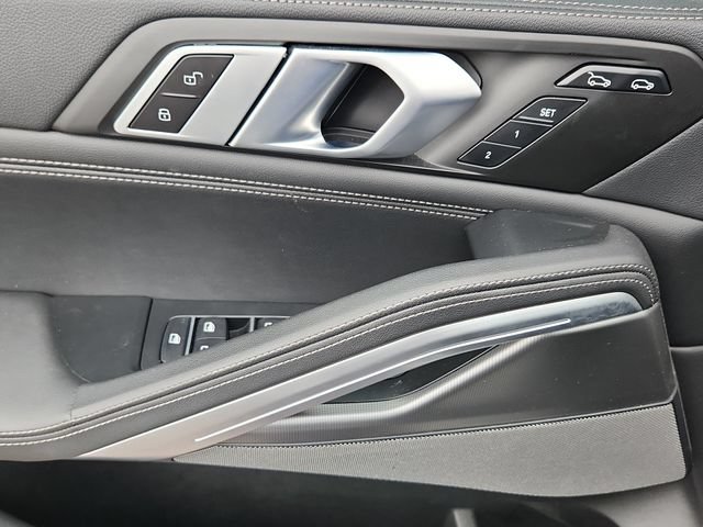 Used 2023 BMW X6 xDrive40i w/ Premium Package AWD/4WD image 12