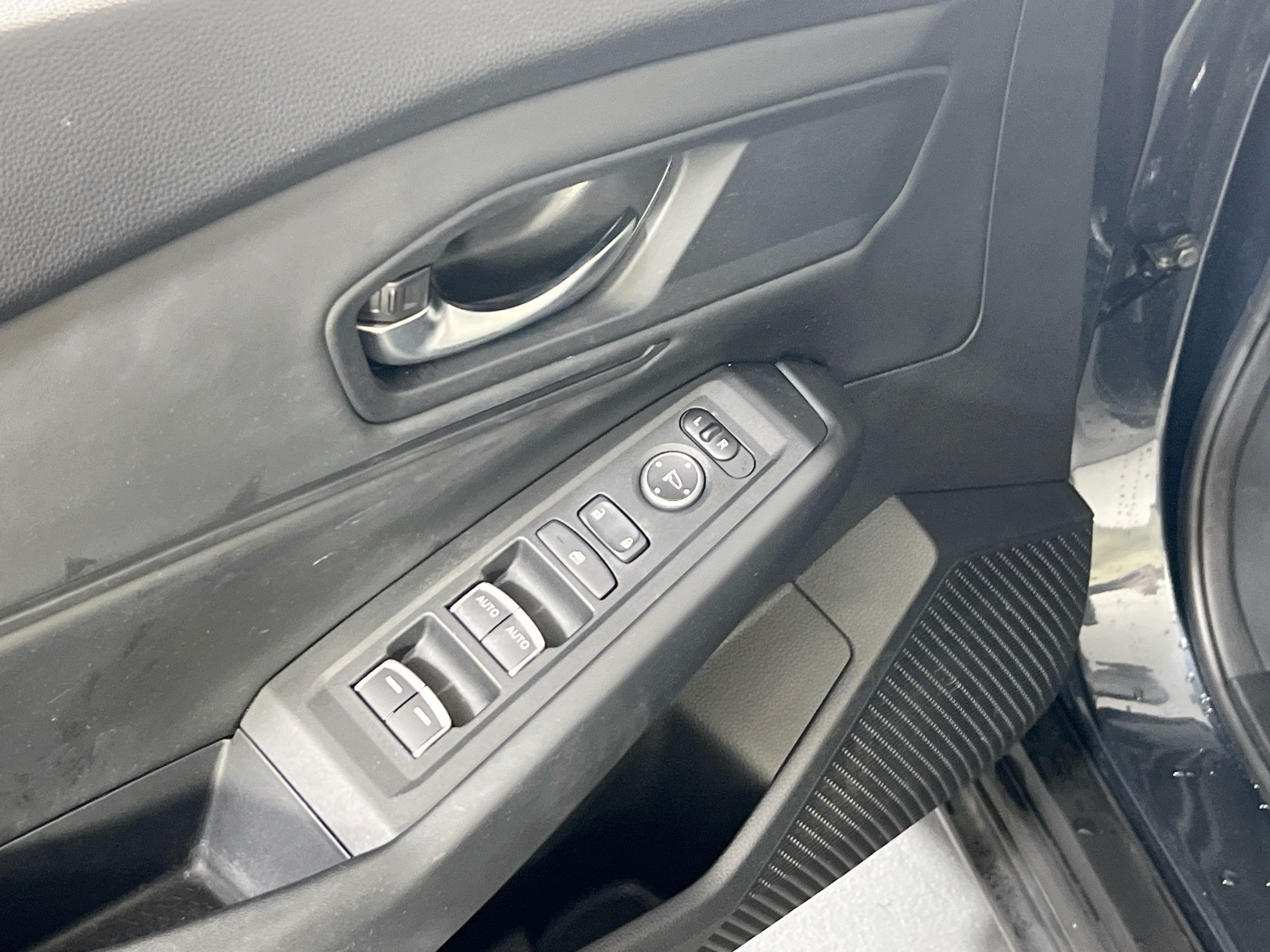 Used 2023 Honda Accord EX image 17