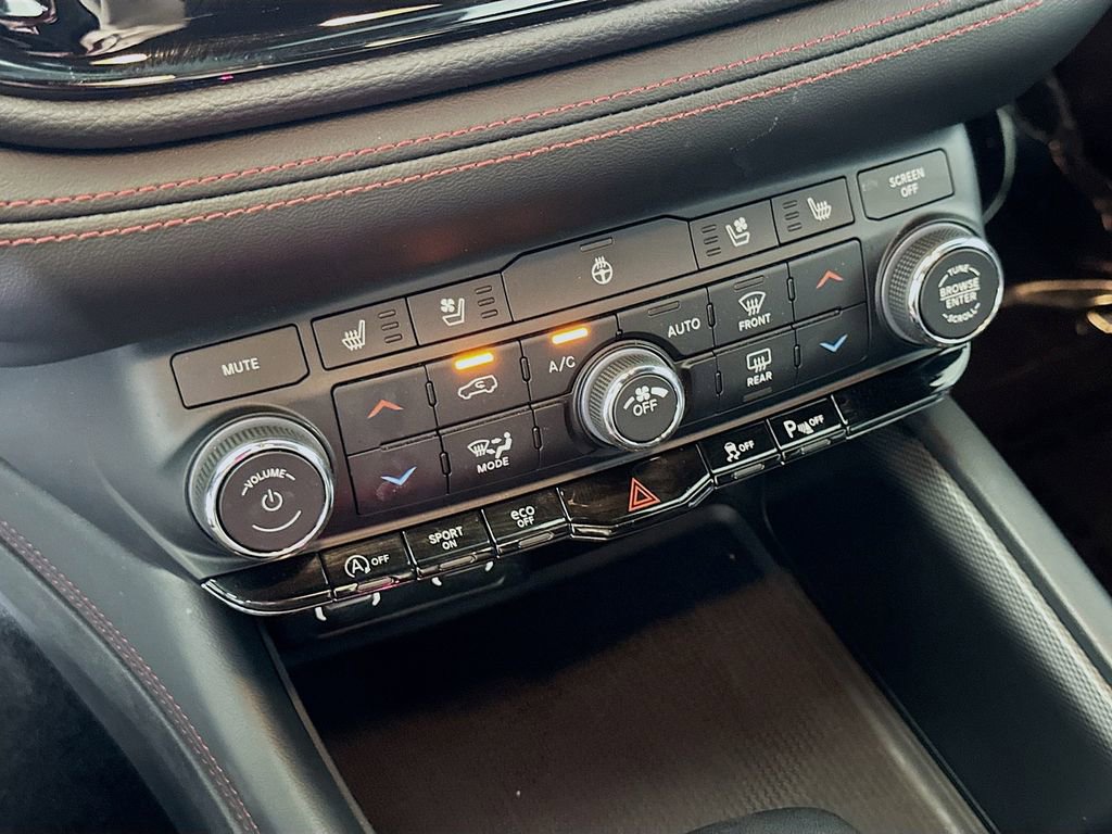 Used 2024 Dodge Durango GT image 27