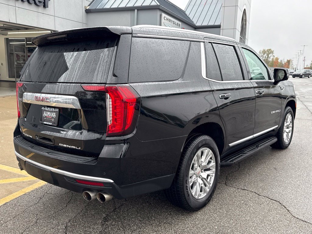 Used 2024 GMC Yukon Denali AWD/4WD image 9
