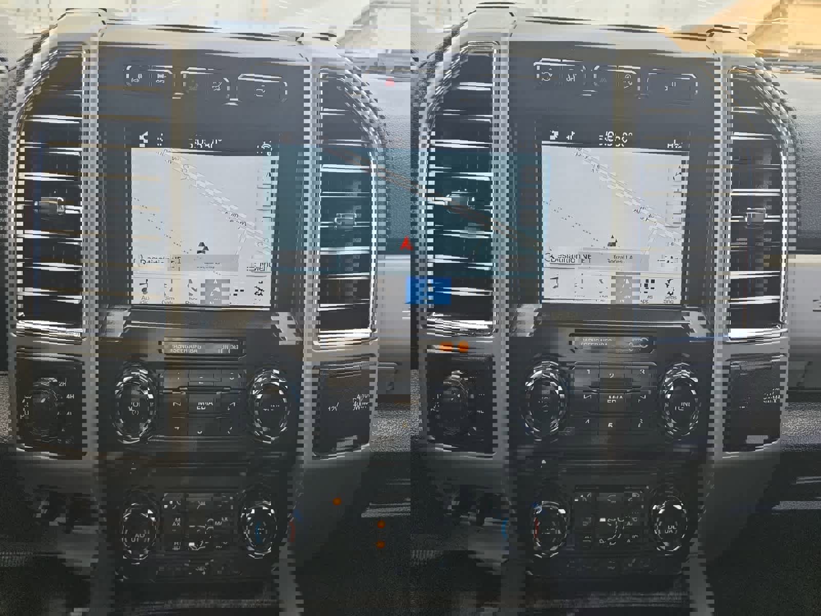 Used 2017 Ford F250 Lariat w/ Lariat Value Package image 17