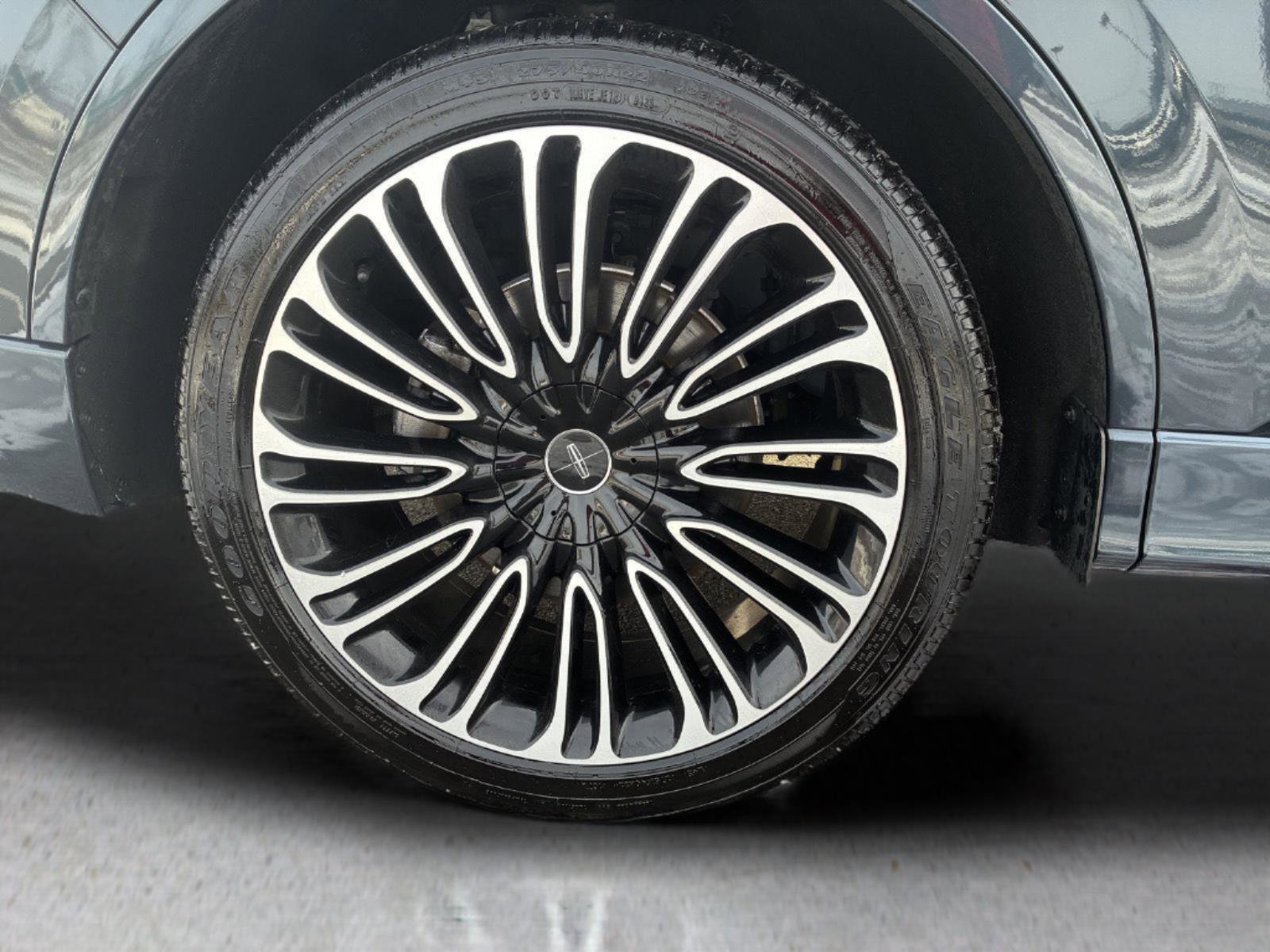 Used 2020 Lincoln Aviator Black Label w/ Dynamic Handling Package image 30