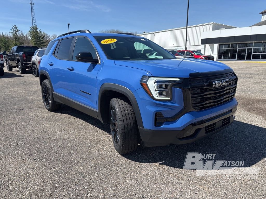 Used 2026 GMC Terrain Elevation w/ Elevation Premium Package AWD/4WD image 8