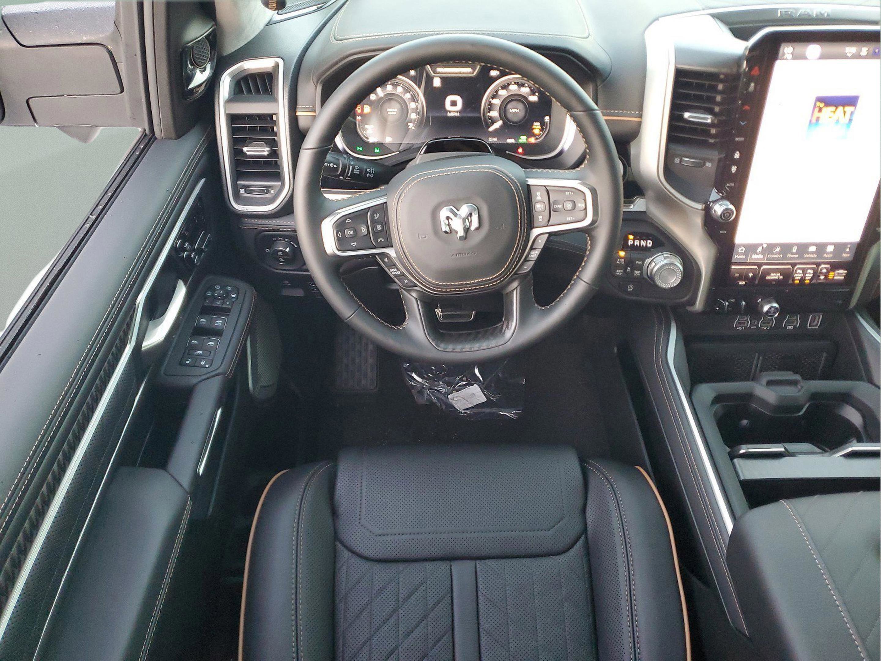 New 2026 RAM 1500 Tungsten w/ Trailer Tow Group image 23