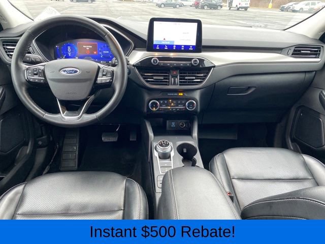Used 2022 Ford Escape Titanium image 6