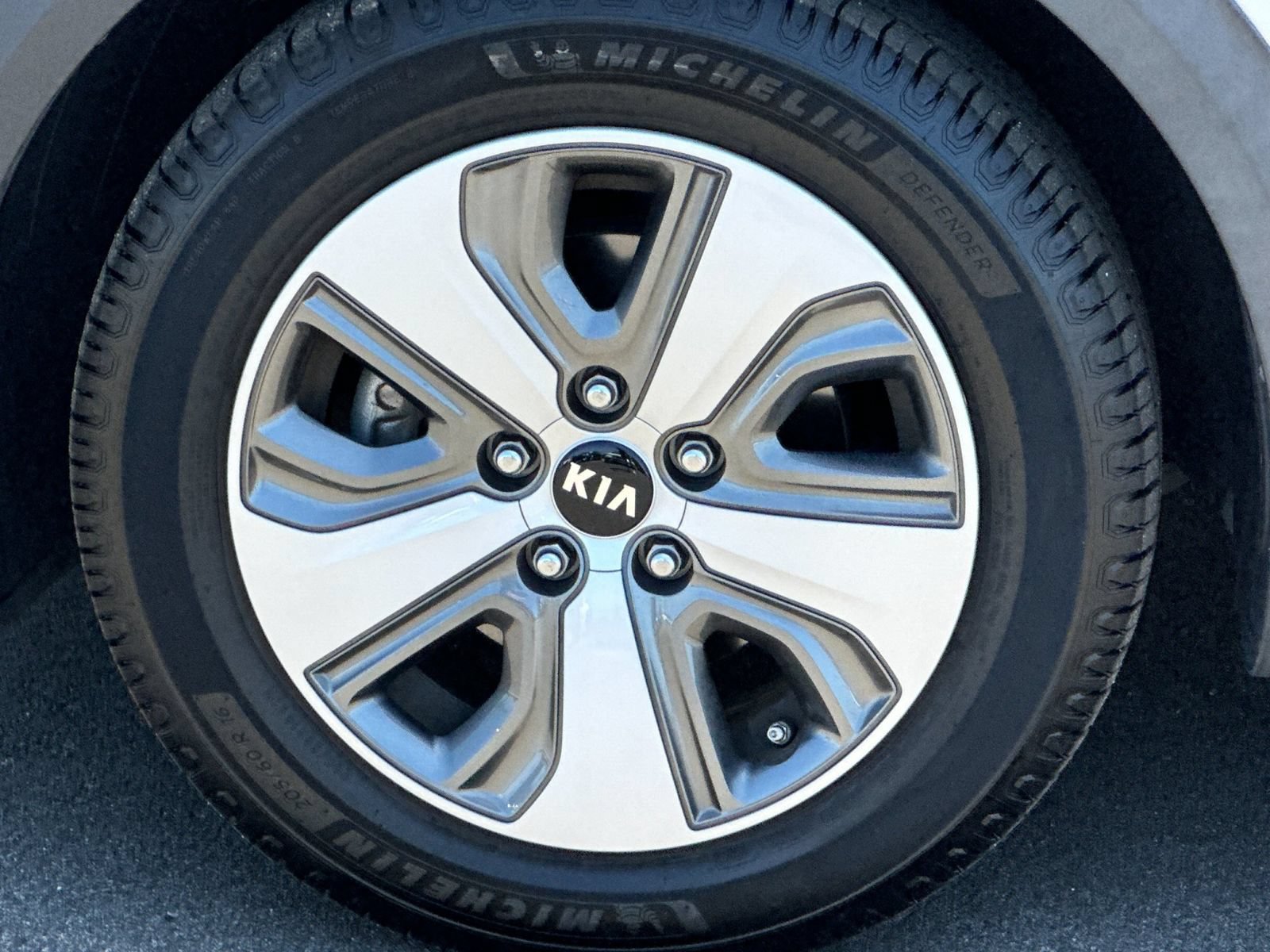 Used 2019 Kia Niro LX FWD image 30