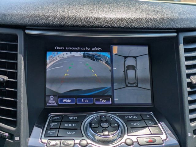 Used 2011 INFINITI FX50 AWD w/ Deluxe Touring Pkg image 23