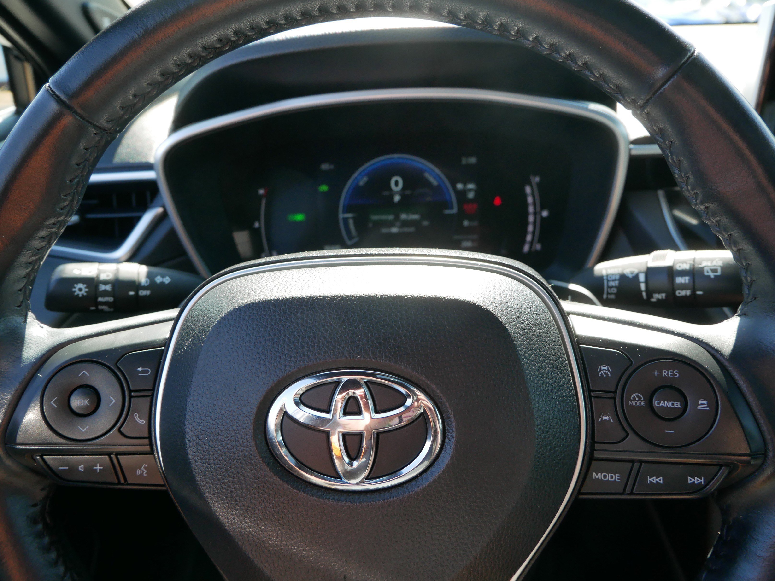 Used 2023 Toyota Corolla Cross XSE w/ Convenience Package image 25