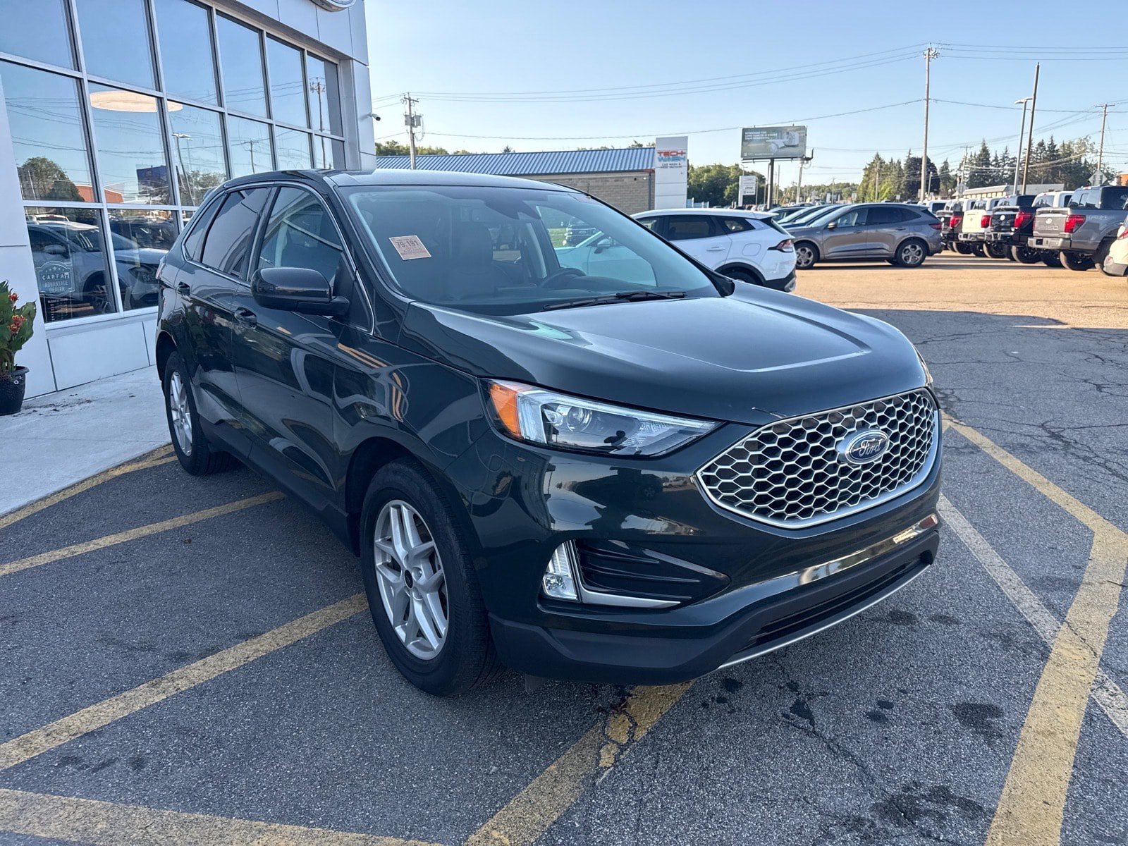 Used 2024 Ford Edge SEL w/ Convenience Package AWD/4WD image 8