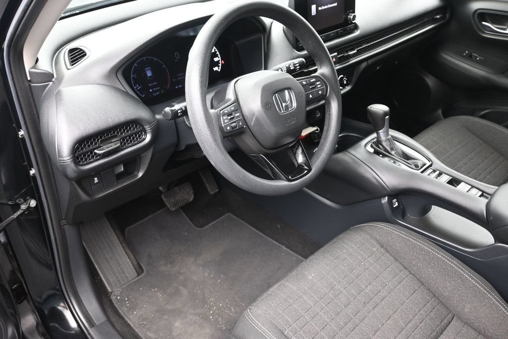 Used 2023 Honda HR-V LX image 10
