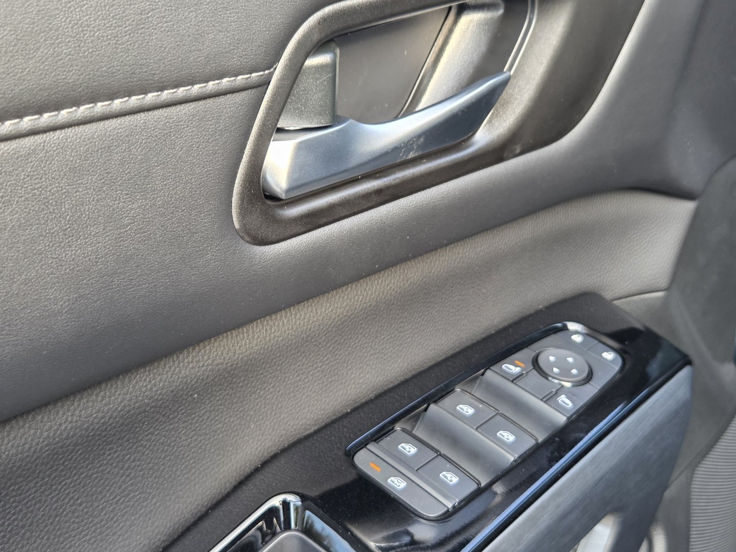 New 2026 Nissan Pathfinder SL AWD/4WD image 28