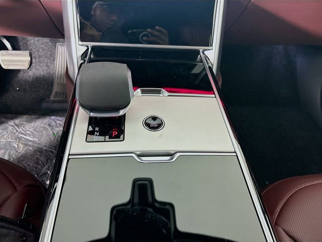 New 2026 Land Rover Range Rover Long Wheelbase Autobiography image 18