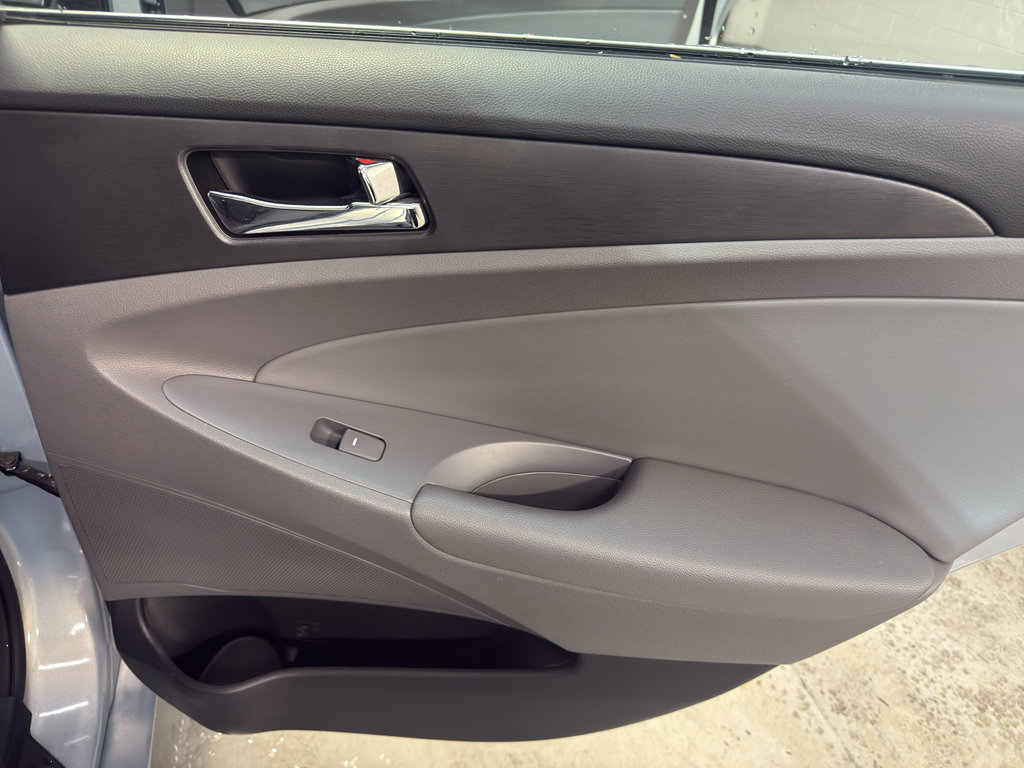 Used 2013 Hyundai Sonata GLS w/ Popular Equipment Pkg image 23