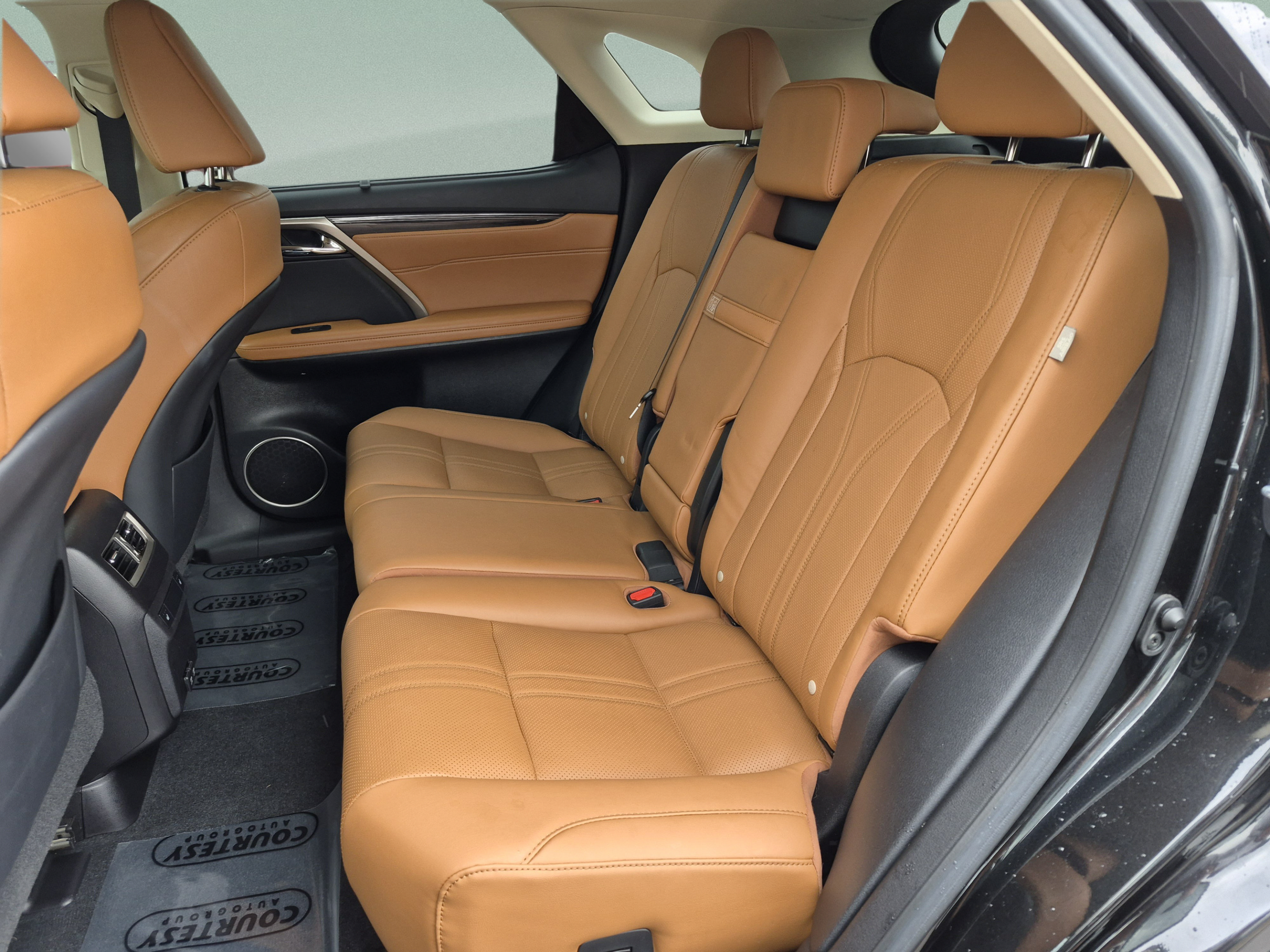 Used 2022 Lexus RX 350 AWD w/ Luxury Package image 19