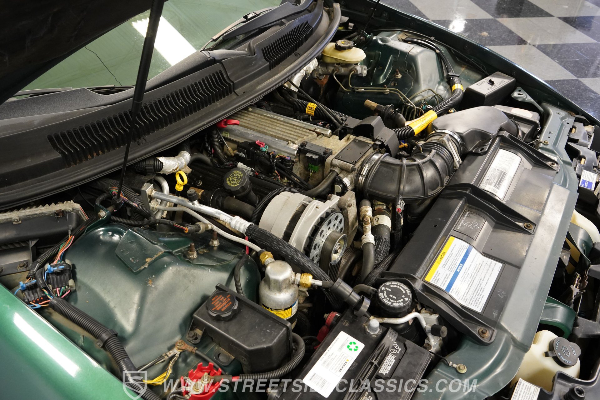 Used 1995 Chevrolet Camaro Z28 RWD image 36