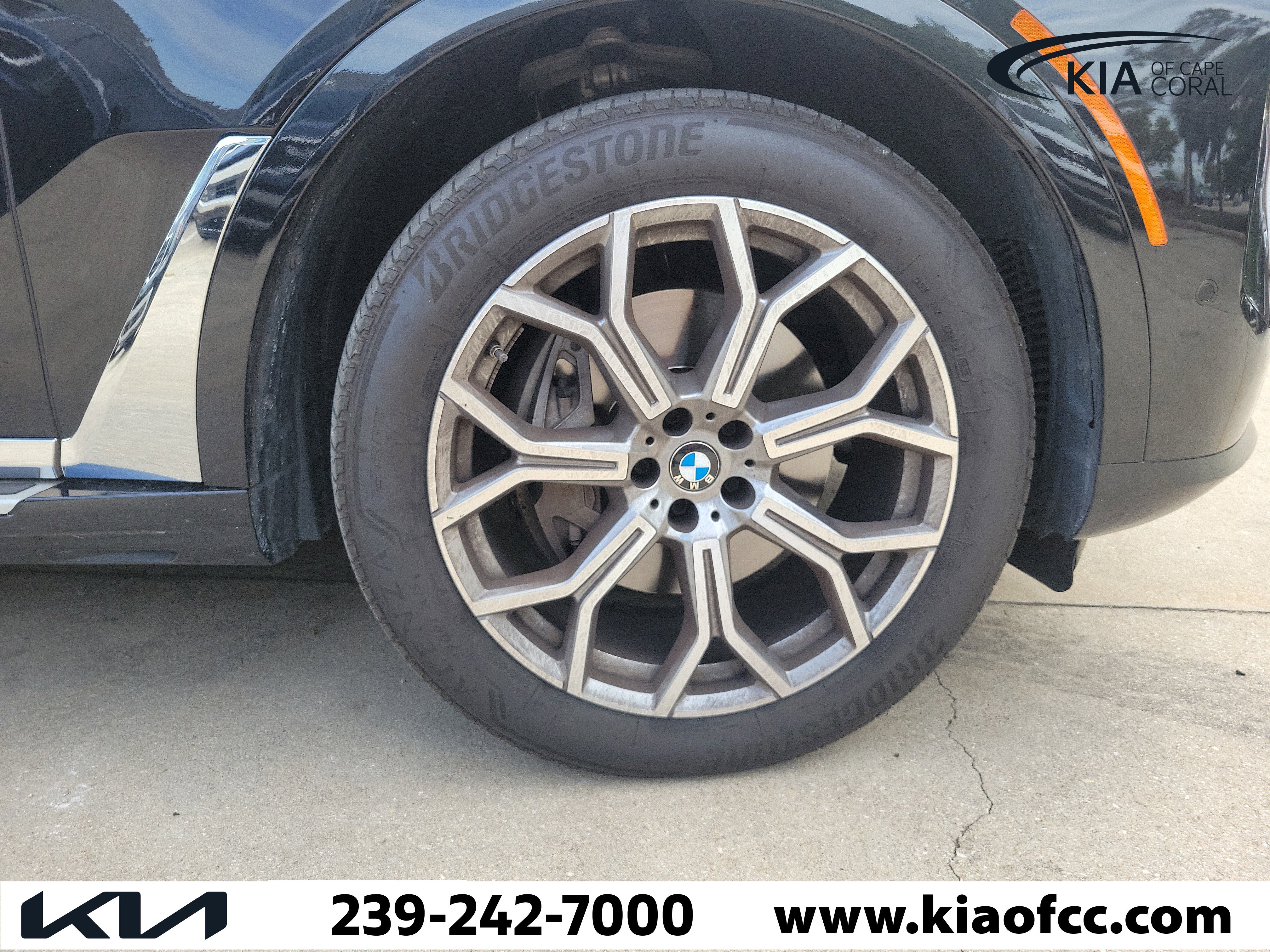 Used 2026 BMW X7 xDrive40i AWD/4WD image 9