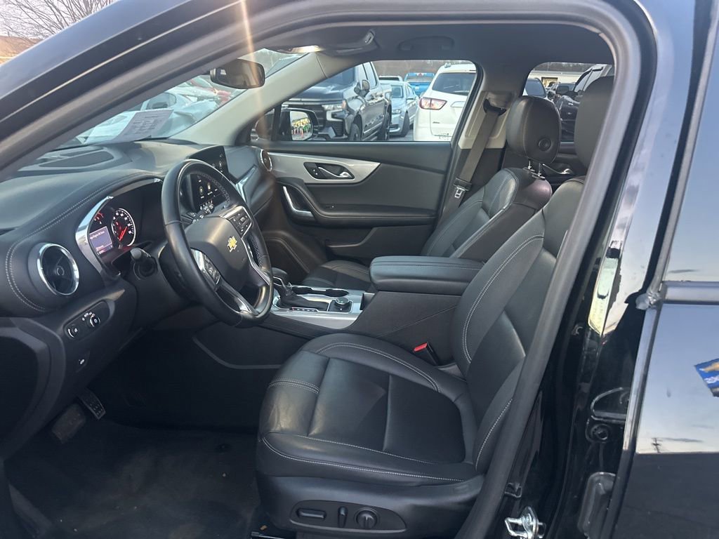 Used 2023 Chevrolet Blazer LT FWD image 5
