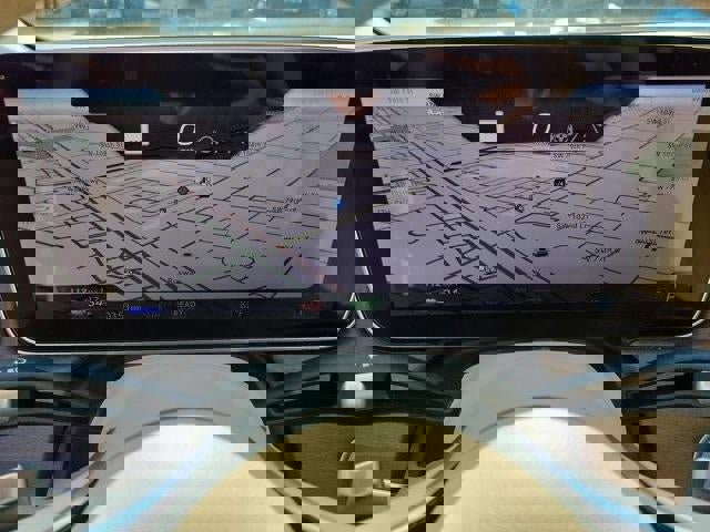 Used 2022 Mercedes-Benz EQS 450+ Sedan image 14