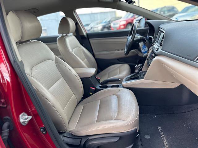 Used 2017 Hyundai Elantra Limited image 17
