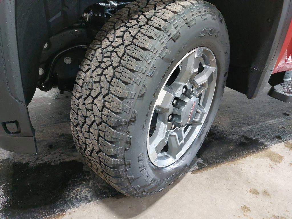 New 2026 GMC Sierra 3500 SLT w/ SLT Premium Package AWD/4WD image 33