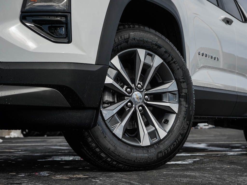 New 2026 Chevrolet Equinox LT w/ Safety and Technology Package image 6