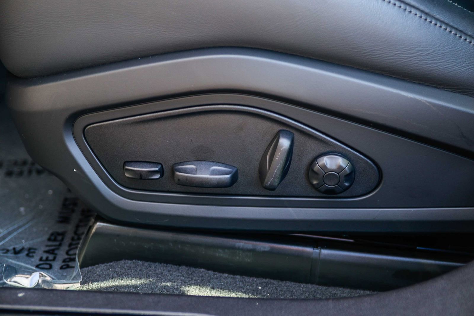 Used 2024 Audi e-tron GT Premium Plus image 22