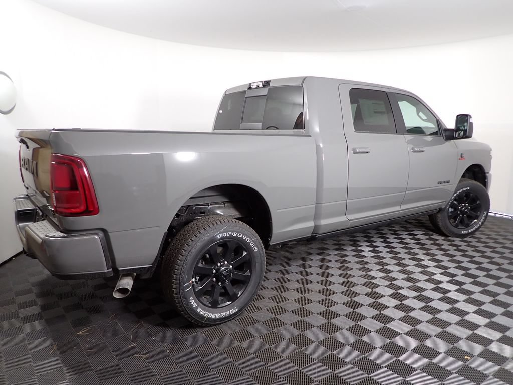 New 2026 RAM 2500 Laramie AWD/4WD image 19