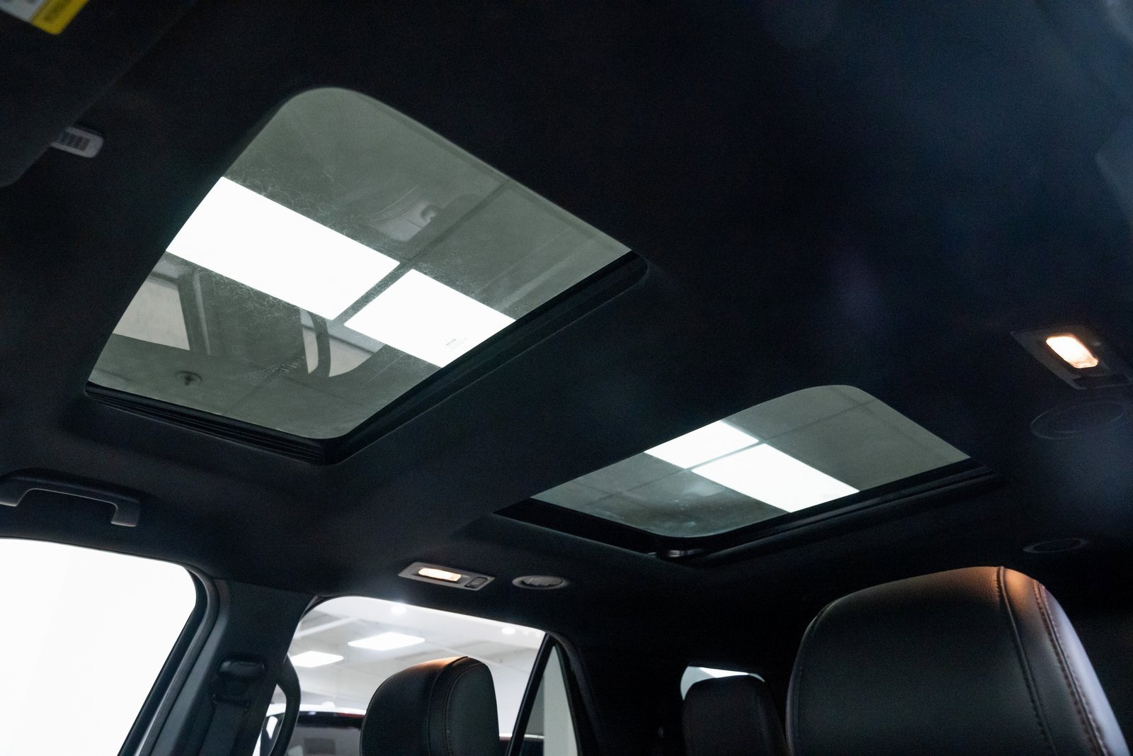 Used 2017 Ford Explorer Sport w/ Equipment Group 401A image 16