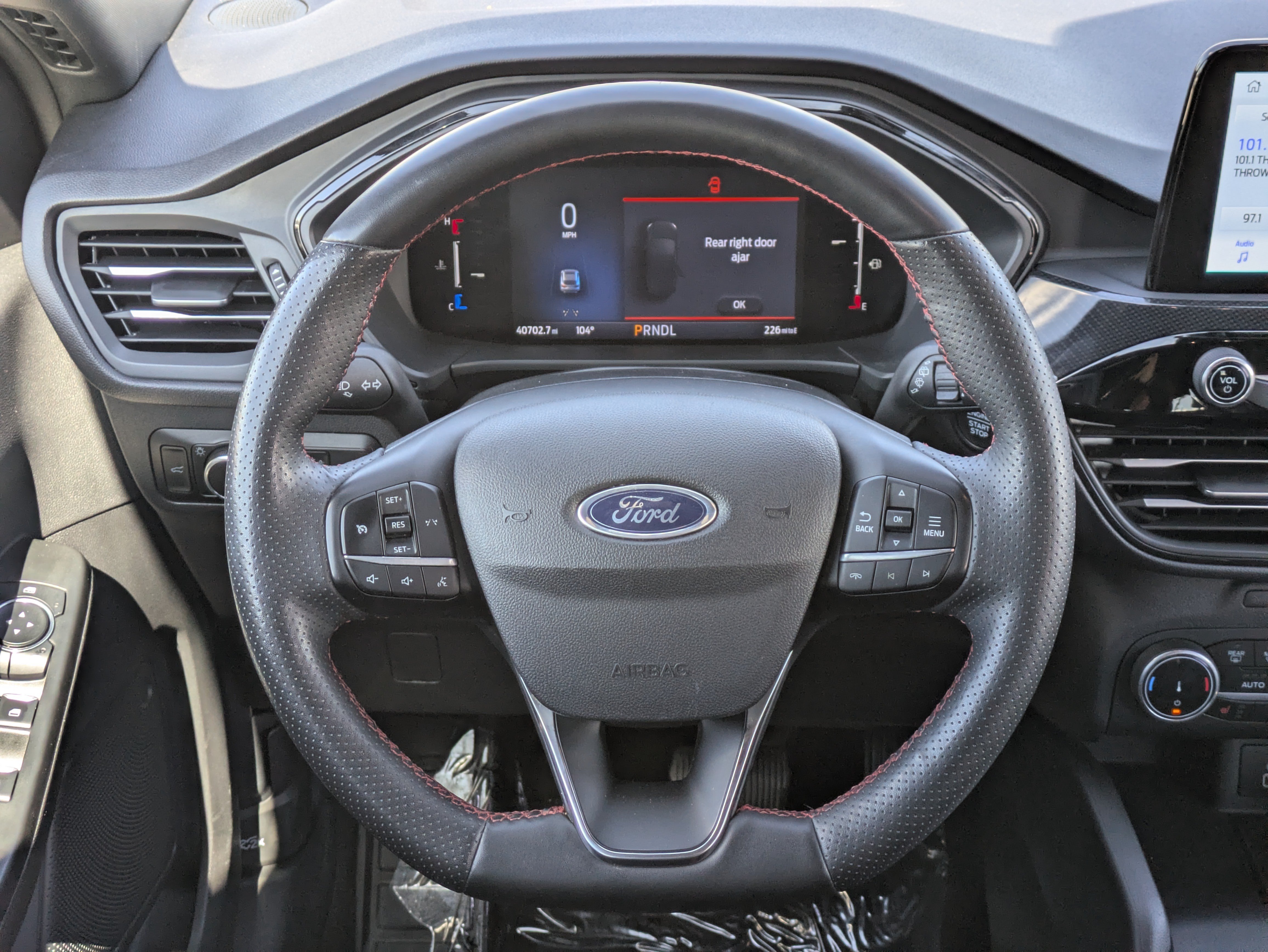 Used 2025 Ford Escape ST-Line Select AWD/4WD image 21
