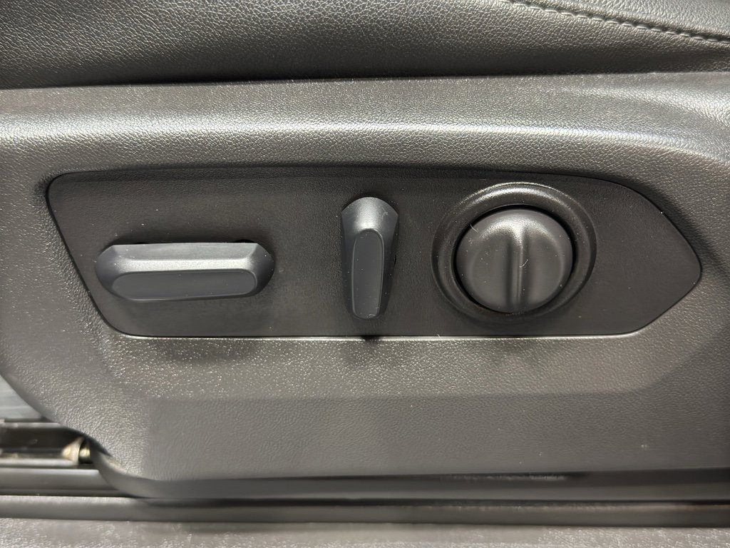 Used 2022 Chevrolet Silverado 1500 RST w/ Convenience Package II image 19