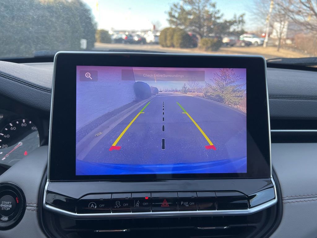 Used 2025 Jeep Compass Limited image 19