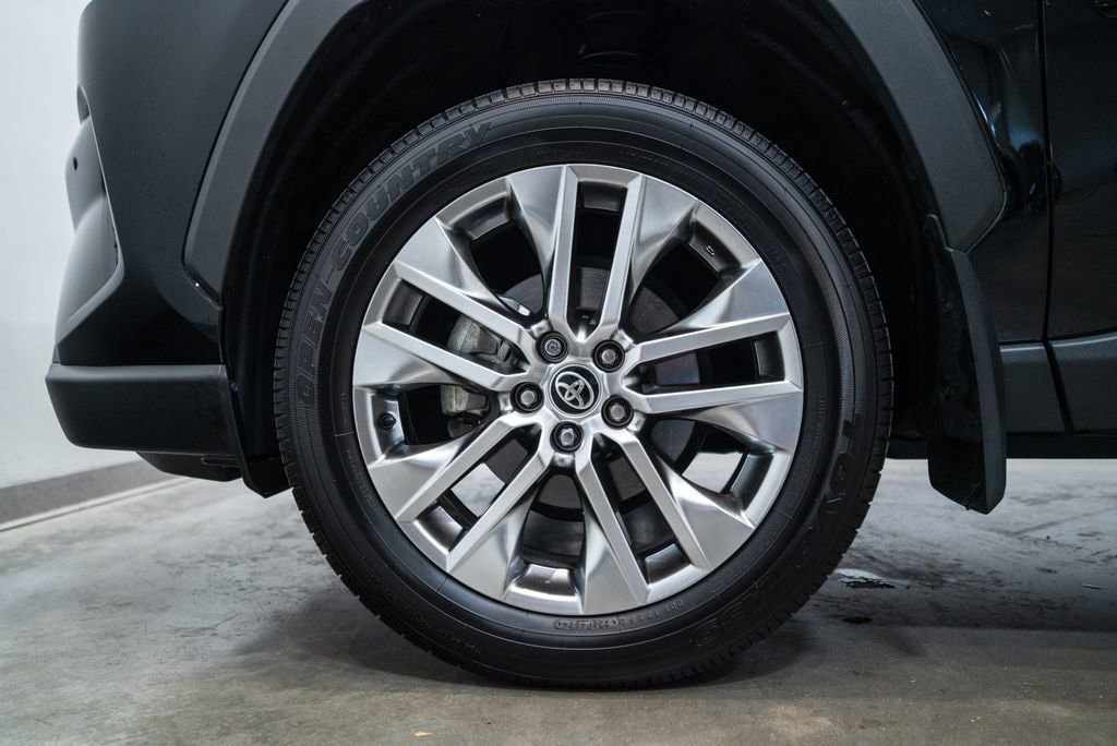 Certified 2021 Toyota RAV4 Limited FWD image 11