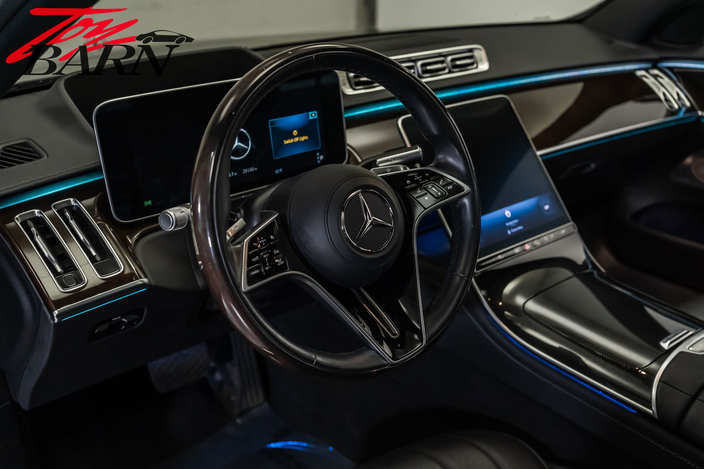 Used 2022 Mercedes-Benz S 500 4MATIC w/ 3D Technology Package image 28