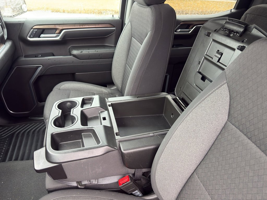 Used 2025 Chevrolet Silverado 1500 LT image 18