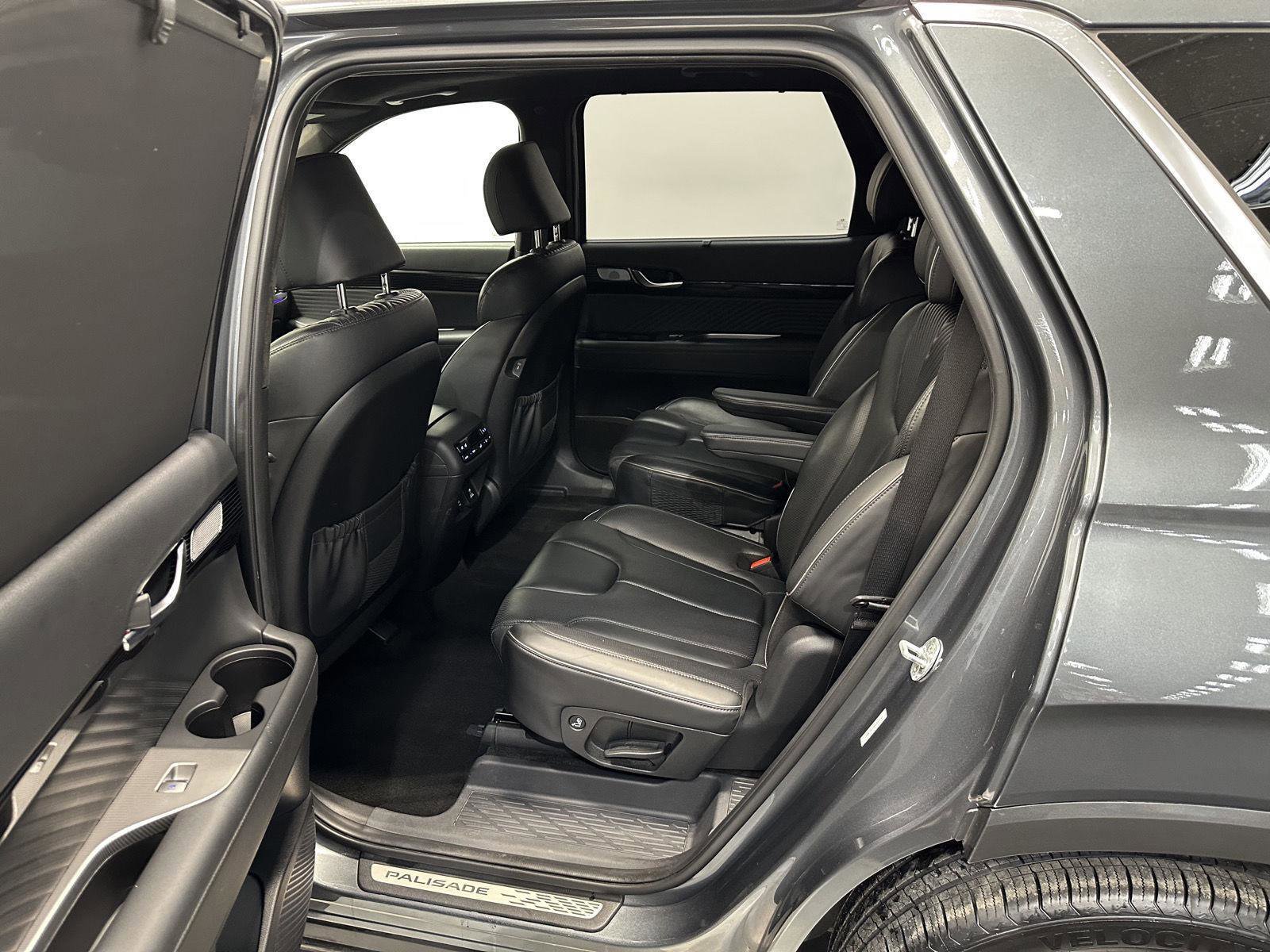 Used 2023 Hyundai Palisade Calligraphy image 27