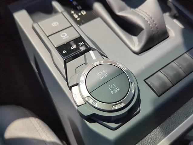 Certified 2026 Toyota Tacoma SR5 AWD/4WD image 23