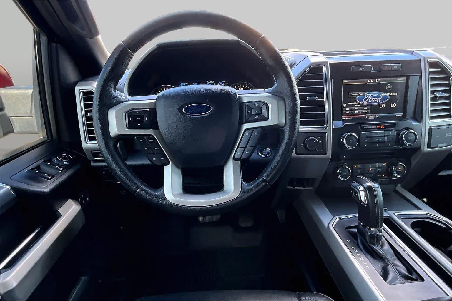 Used 2015 Ford F150 Lariat RWD image 7