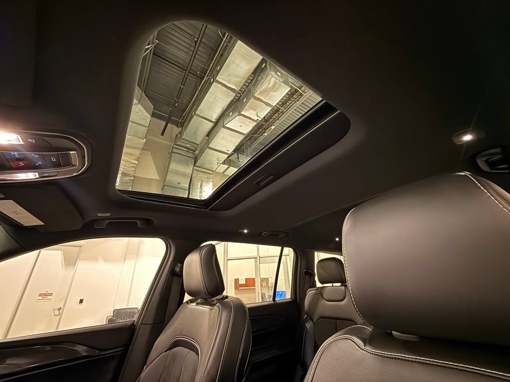 Used 2021 Jeep Grand Cherokee L Laredo RWD image 19