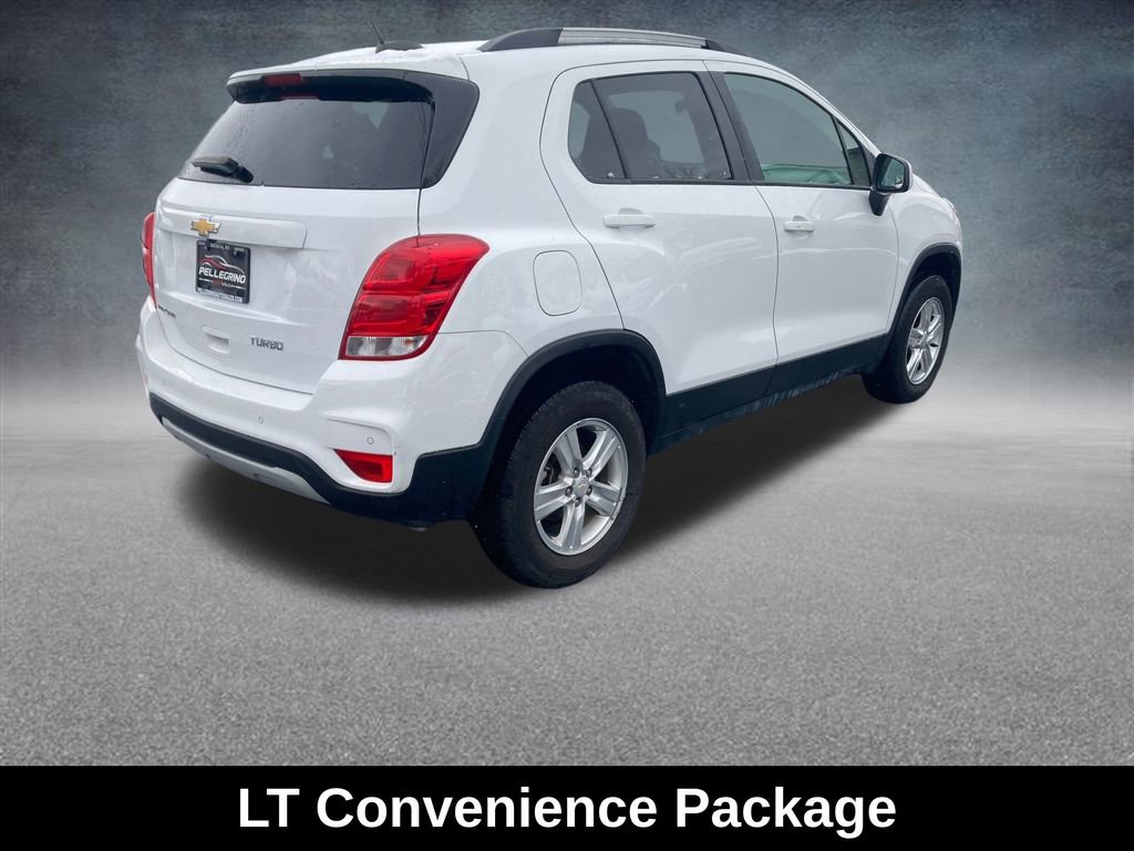 Used 2022 Chevrolet Trax LT w/ Driver Confidence Package image 6
