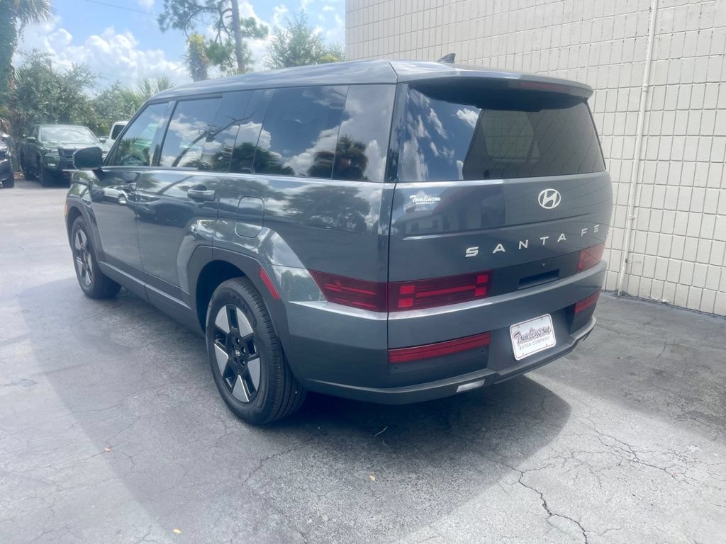 Used 2026 Hyundai Santa Fe SE FWD image 3