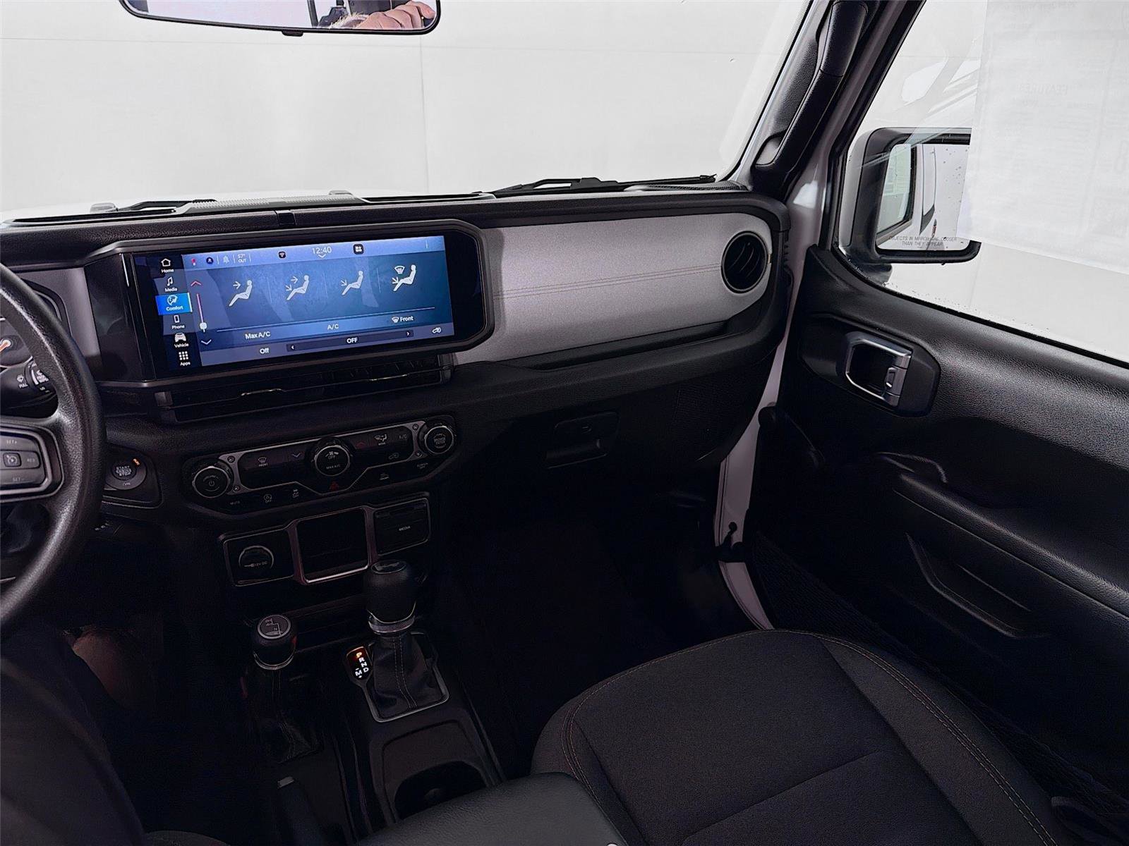 Used 2024 Jeep Wrangler Sport image 22