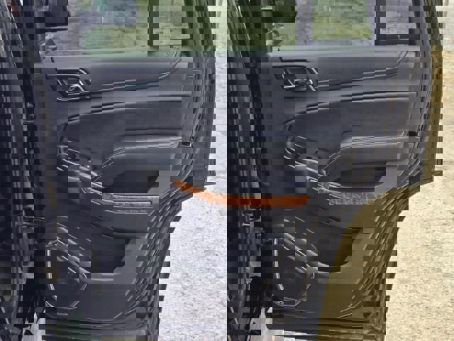 Used 2015 Chevrolet Tahoe LTZ image 15