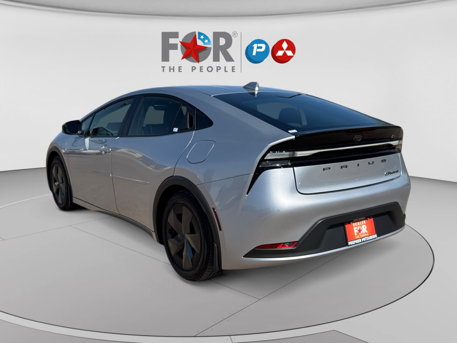 Used 2024 Toyota Prius Prime FWD image 3