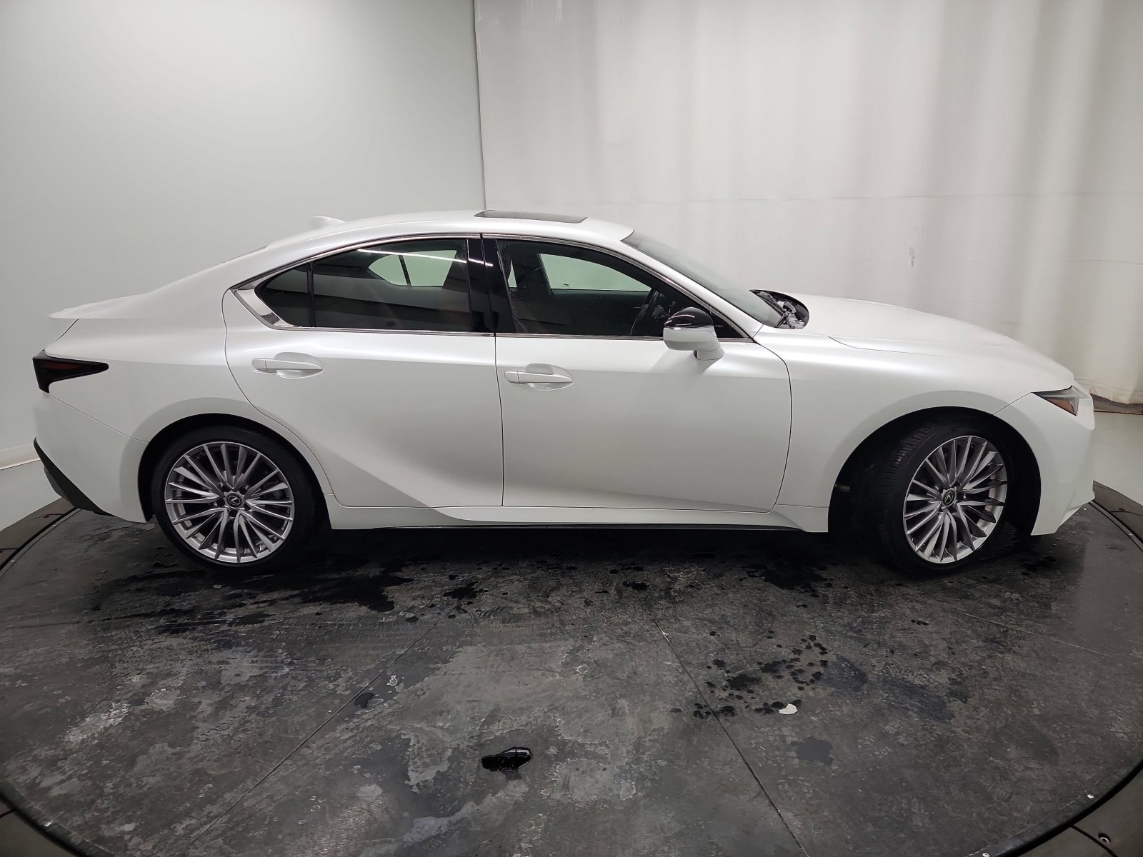 Used 2022 Lexus IS 300 AWD w/ Premium Package image 11