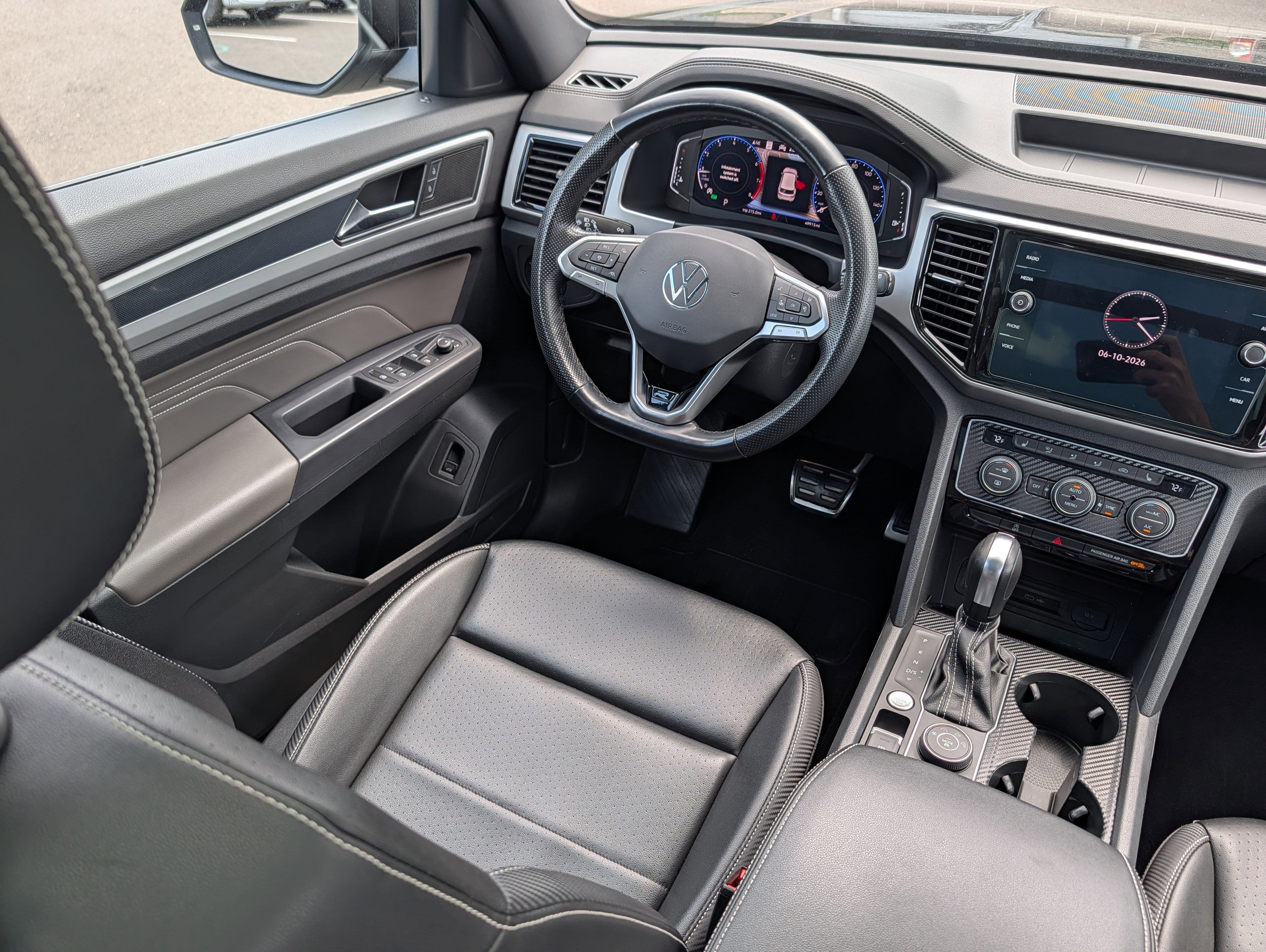 Certified 2021 Volkswagen Atlas Cross Sport SEL R-Line w/ Cross Sport MDO Package AWD/4WD image 9