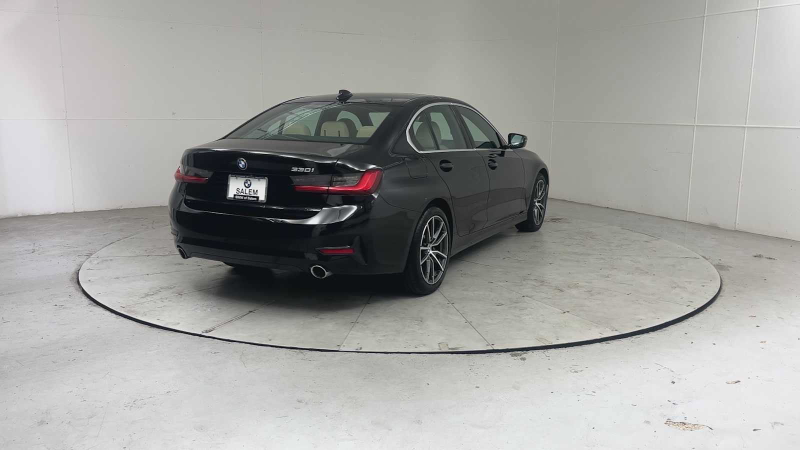Used 2020 BMW 330i Sedan w/ Convenience Package RWD image 2